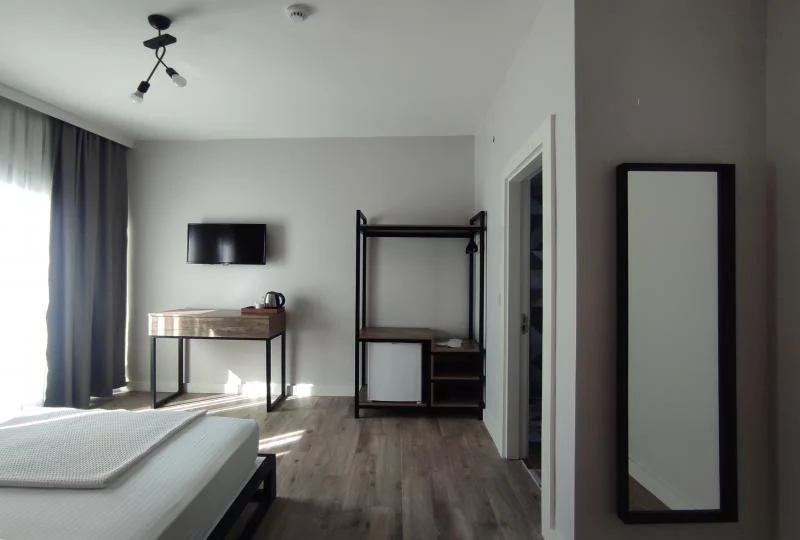 Standard Room, Garden View (Balcony)