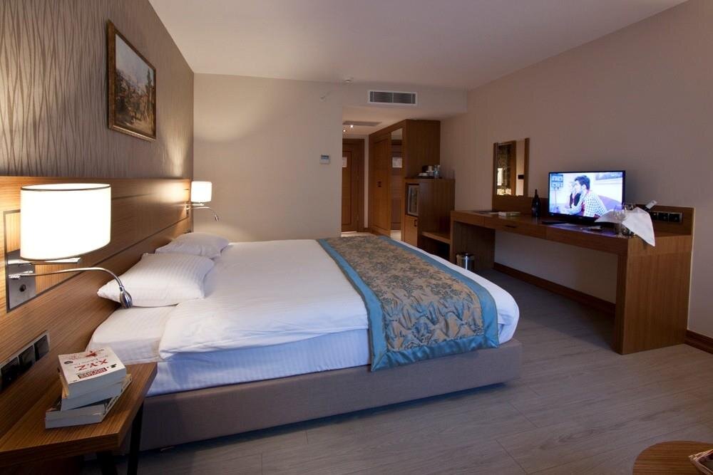 Mirel Hotel