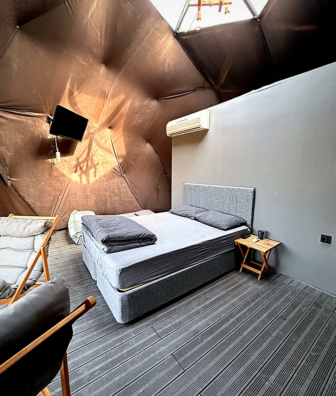 Dome Glamping