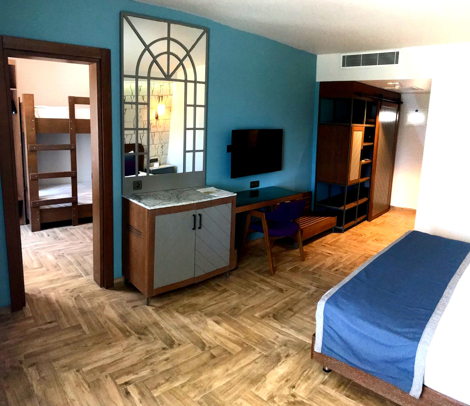Risus Beach Resort Hotel Aile Odası