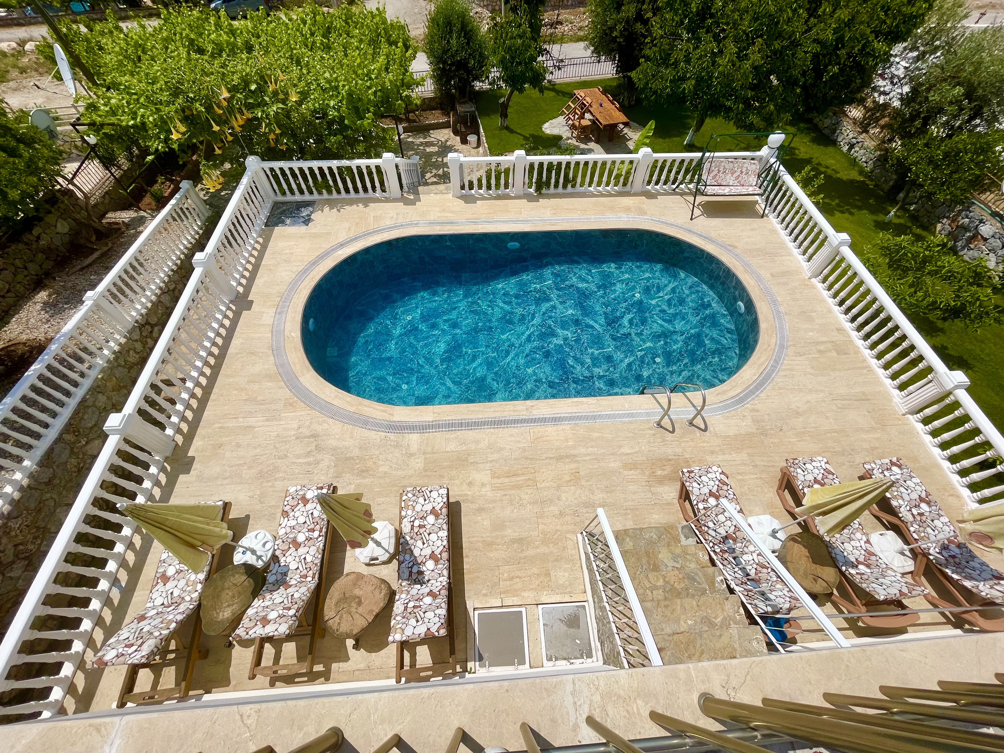 Villa, Havuz Manzaralı