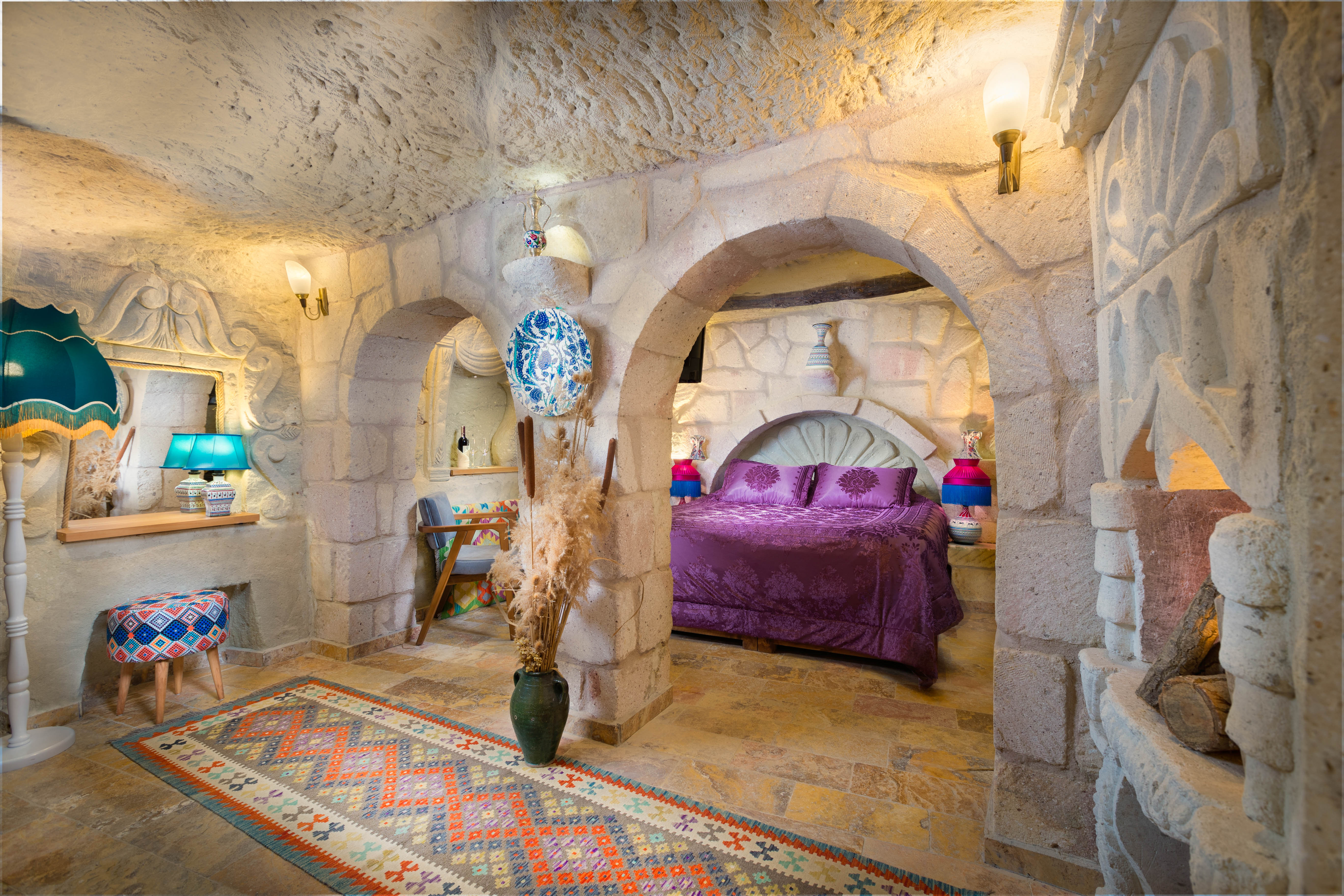 Deluxe Cave Oda