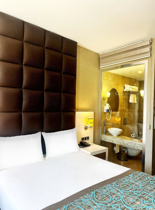 Taksim Line Hotel · 4