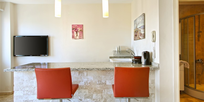 Saylam Suites