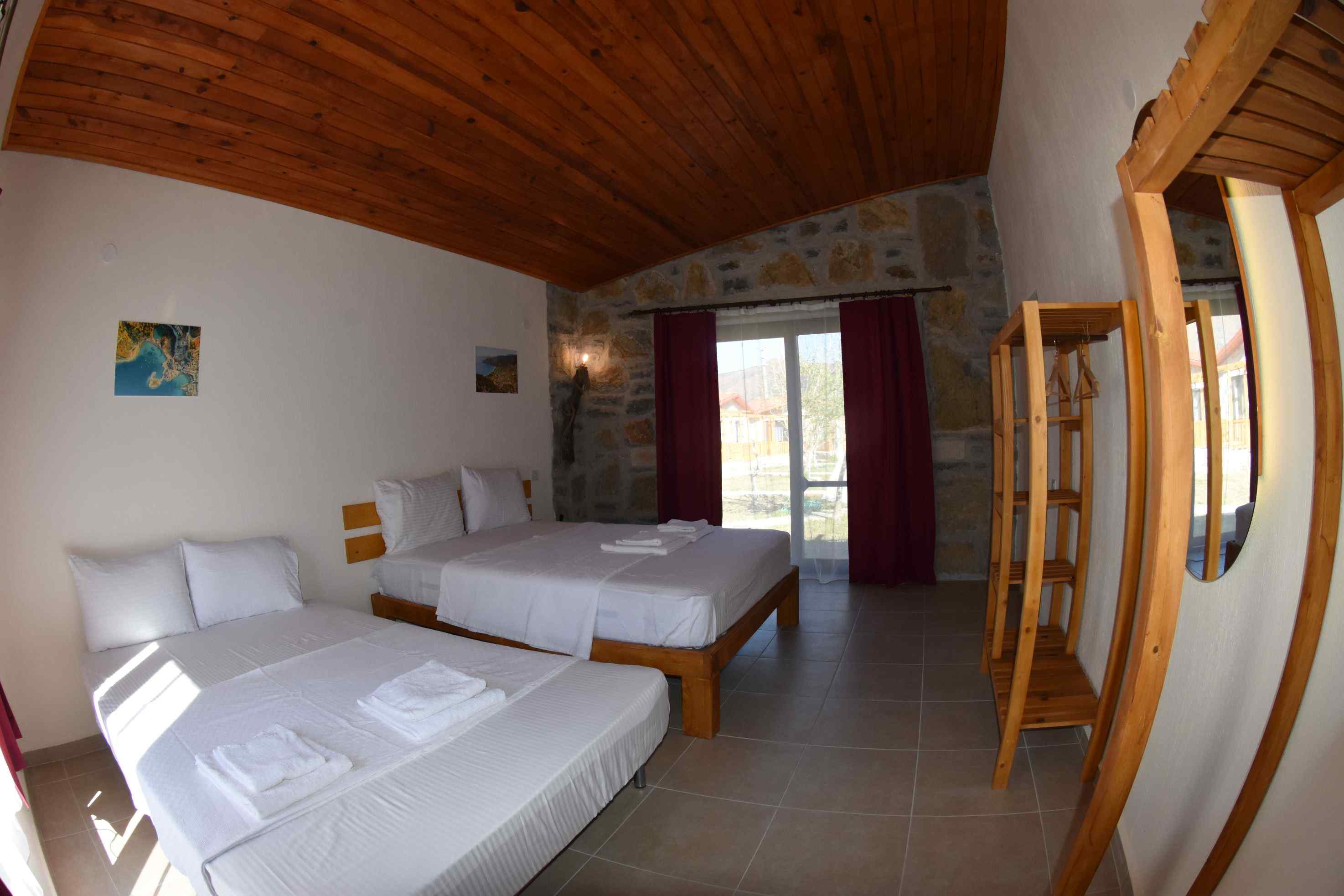 Stone House (4 Person)