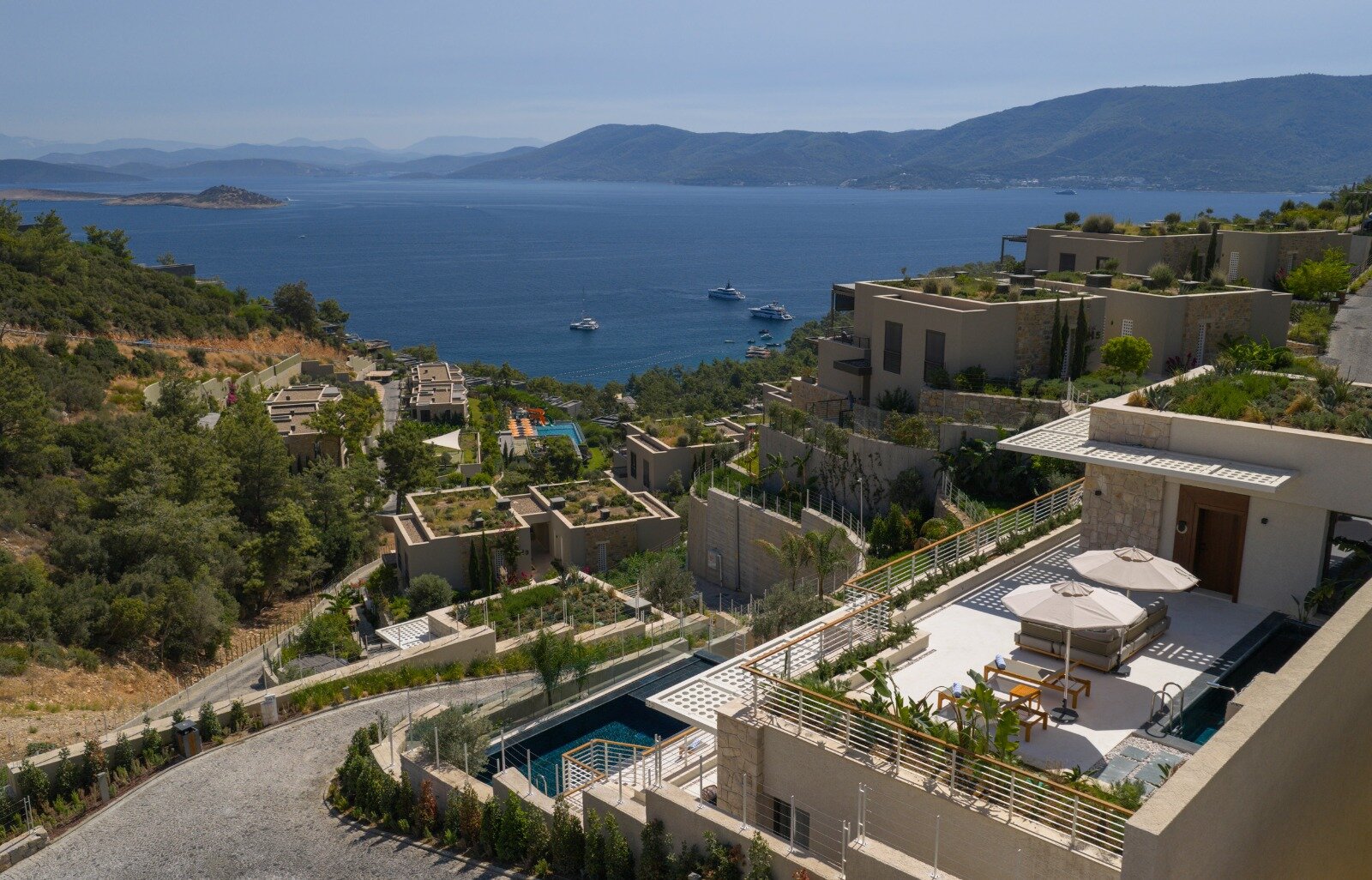 3,5+1 Pool Villa Sea View