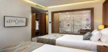 Hotel Artur · 53