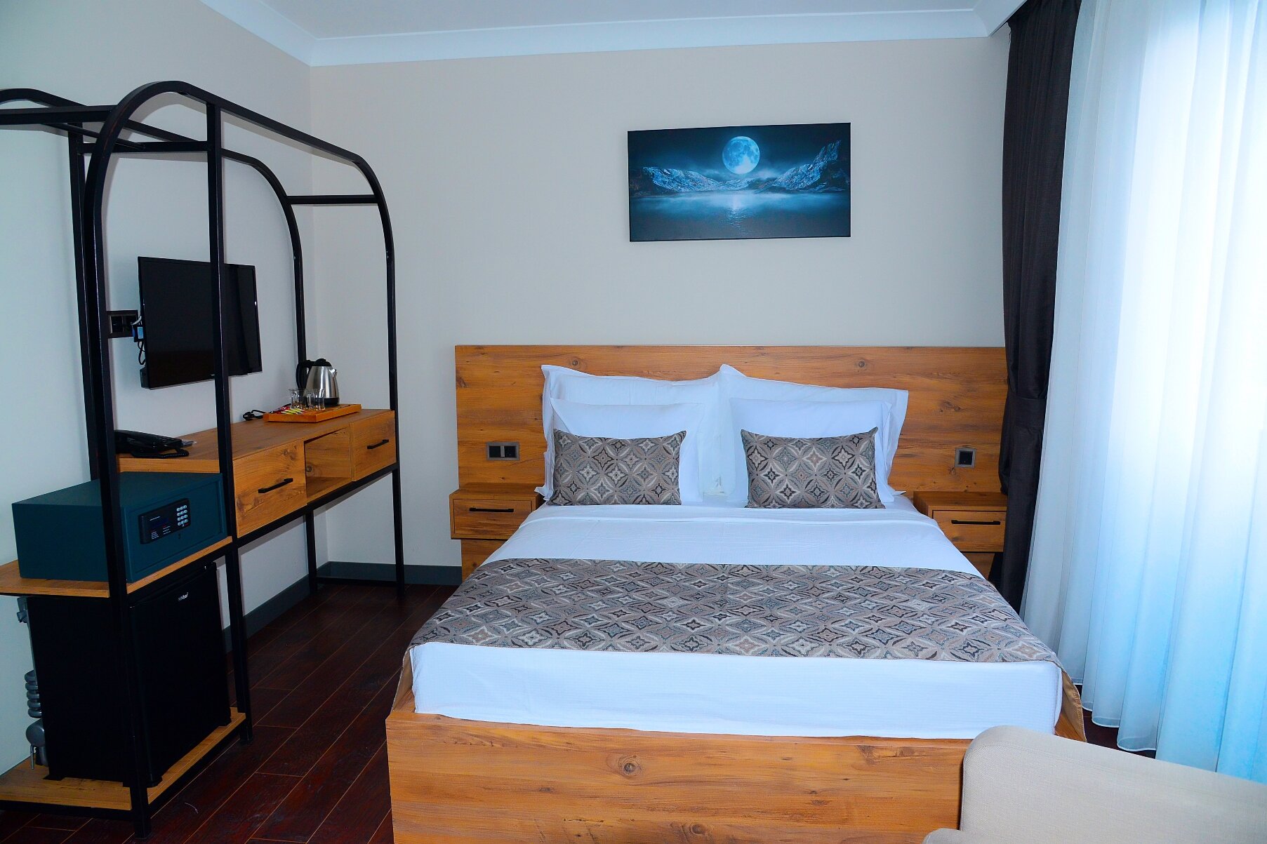 City Moonlight Hotel