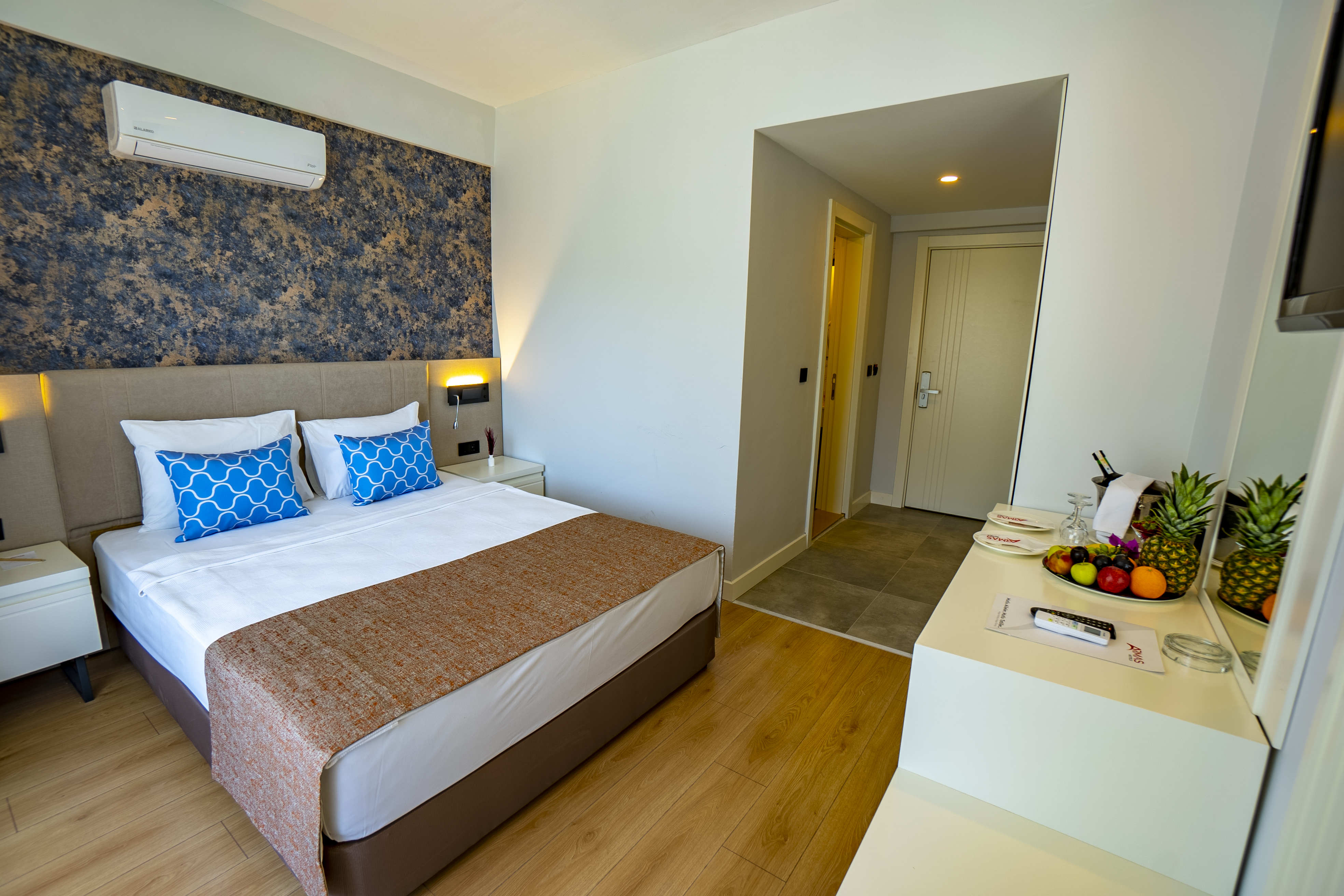 Standard Room (Balcony)