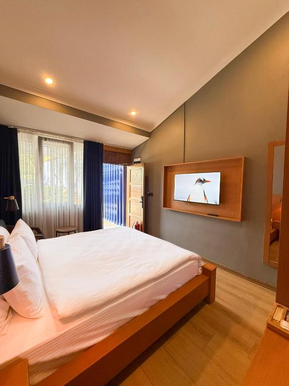 Navy Inn Hotel