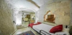 Deluxe Family Cave Room Görseli