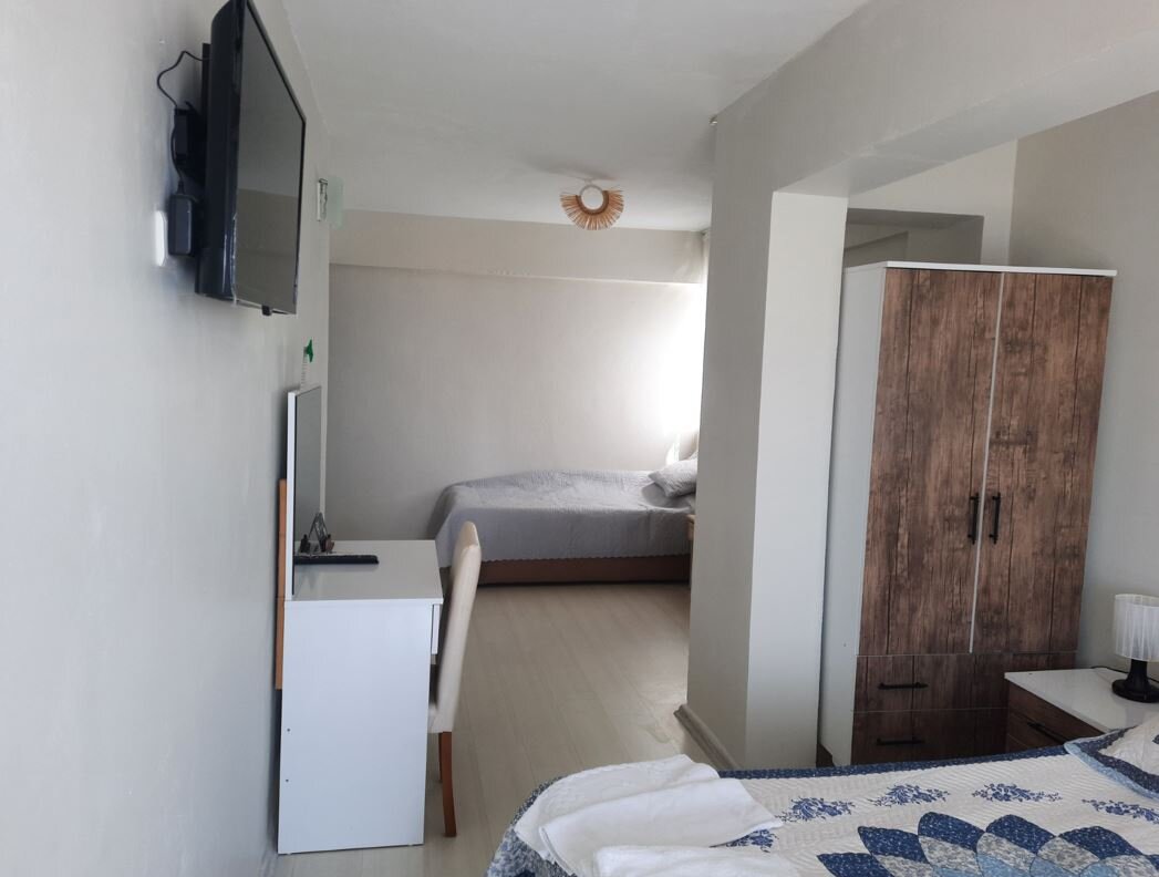 Standart Kısmi Deniz Manzaralı Üç Kişilik