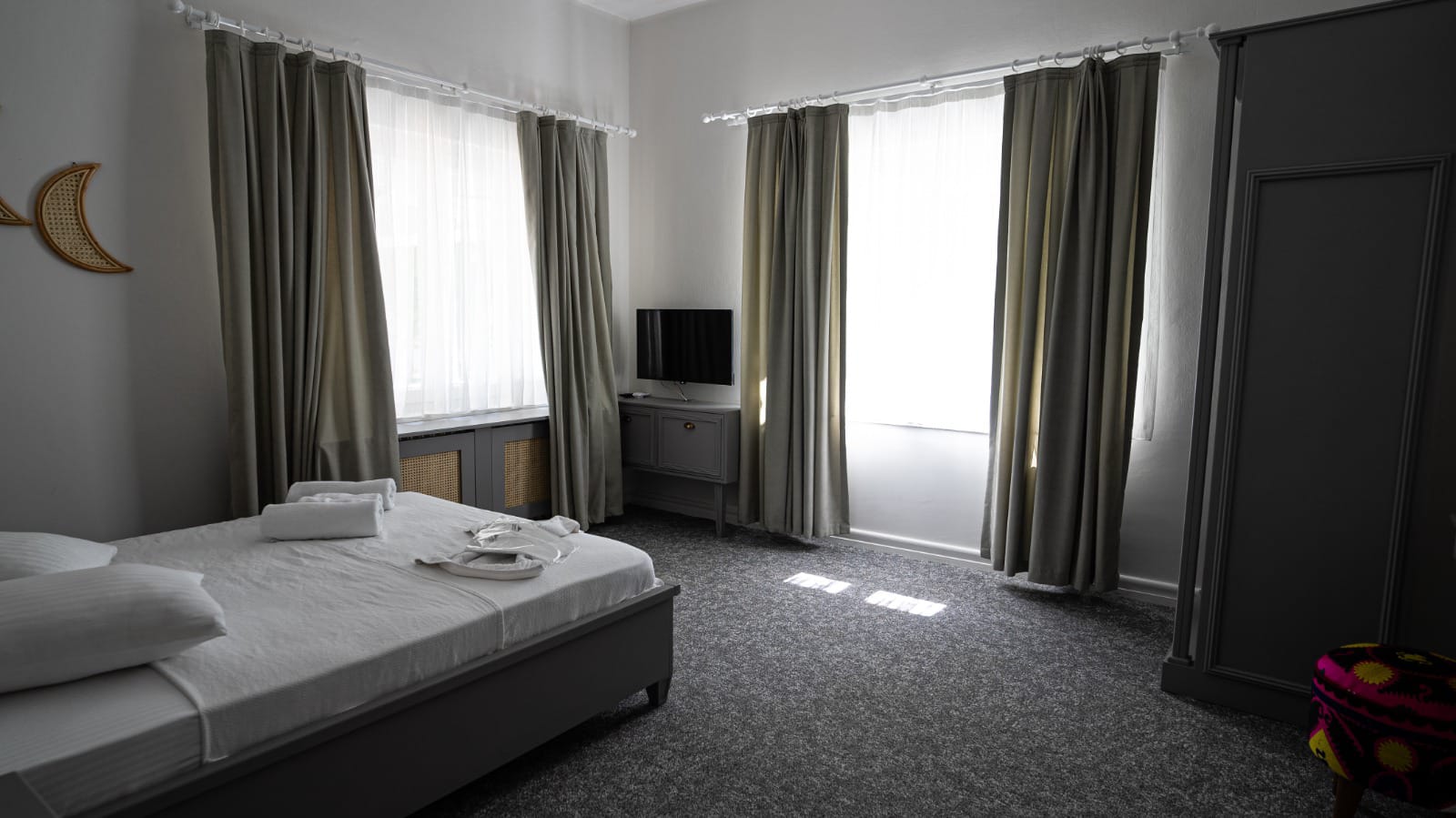 Ece Suits Büyükada
