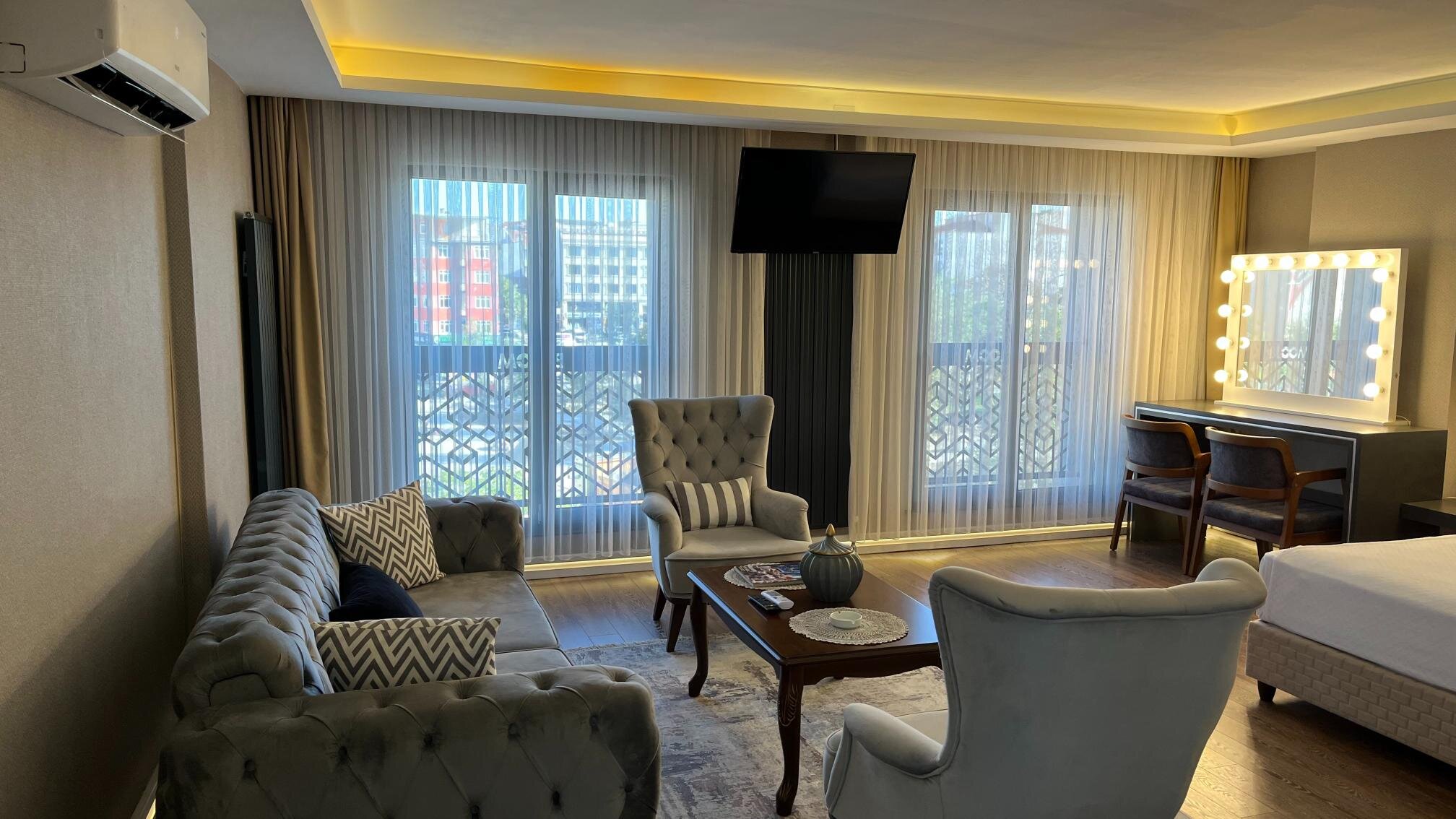 Bloom Suite Hotel