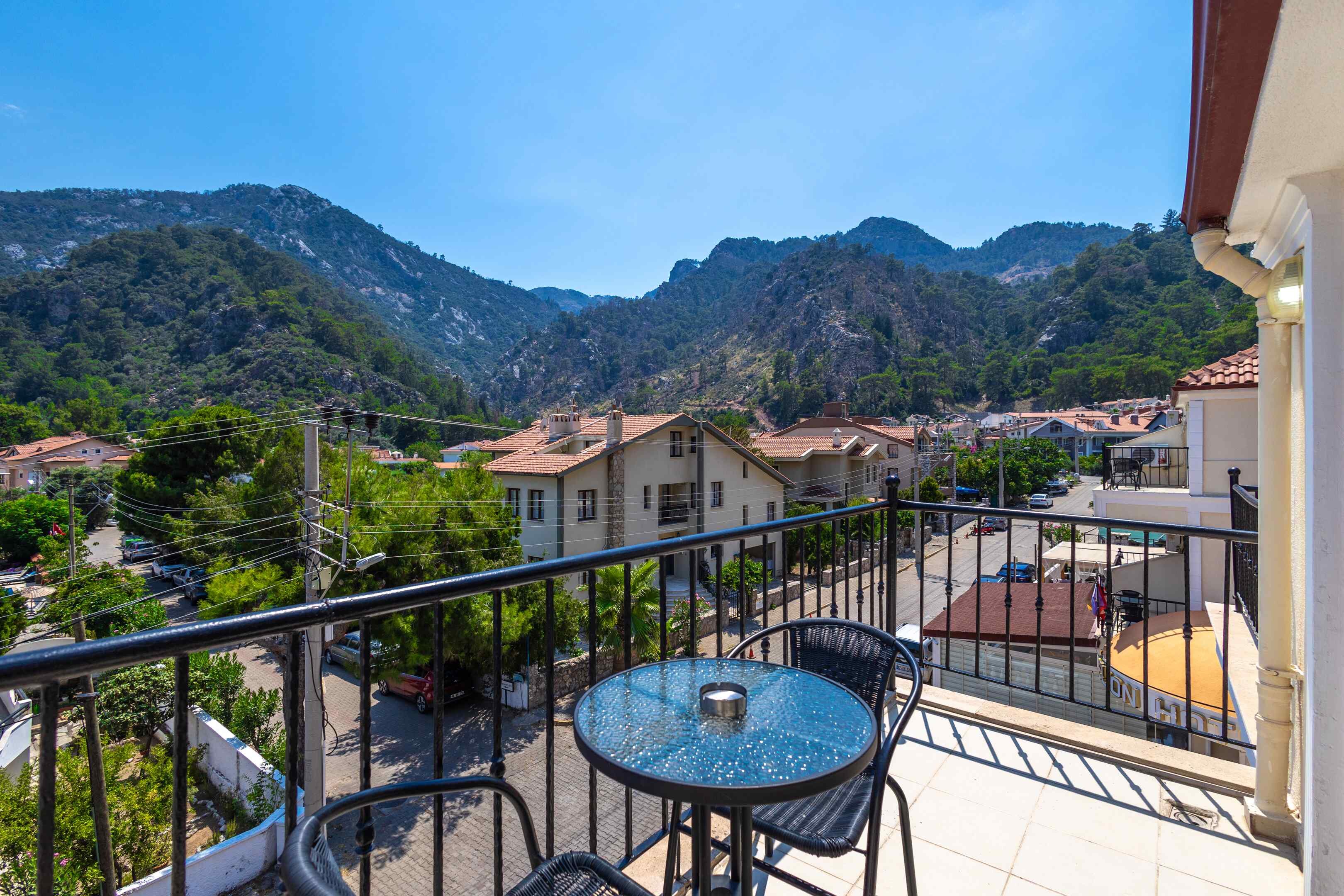 Leslion Hotel Turunç · 5