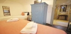 Bodrum Kat Üç Kişilik Oda Görseli