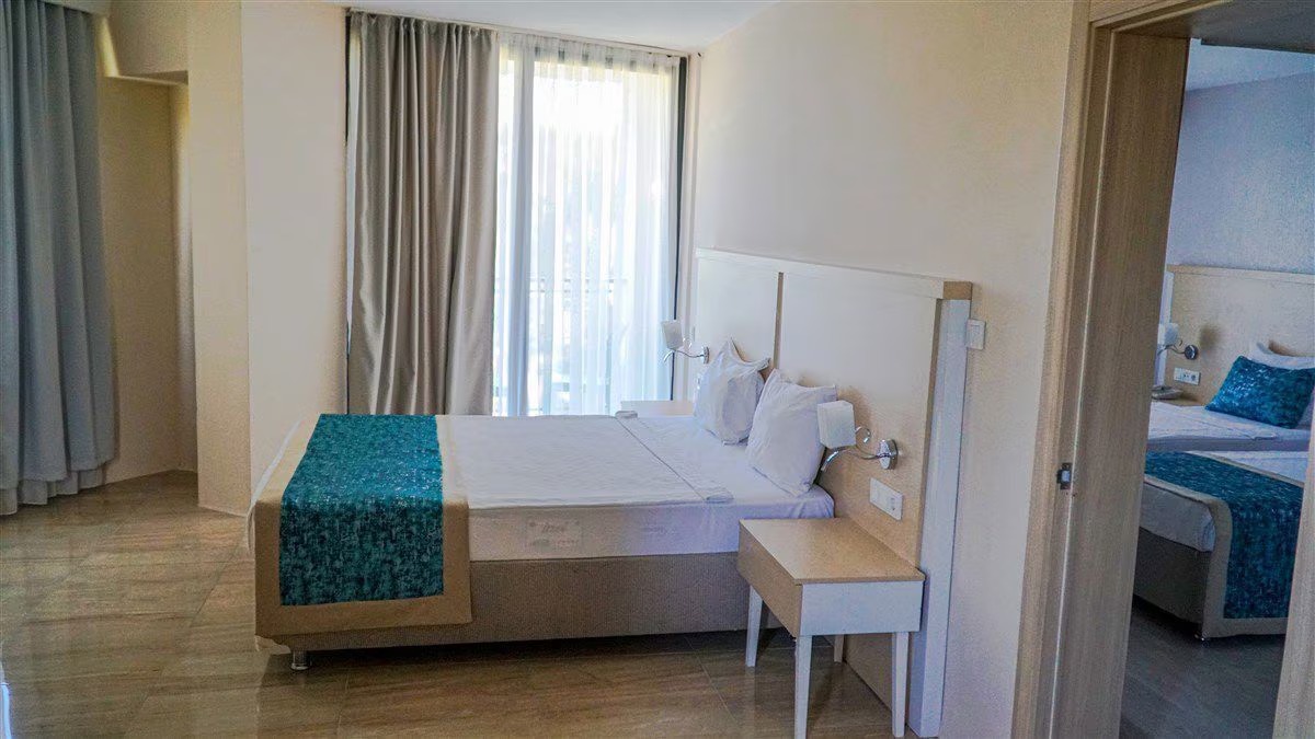 Family Room, Garden View