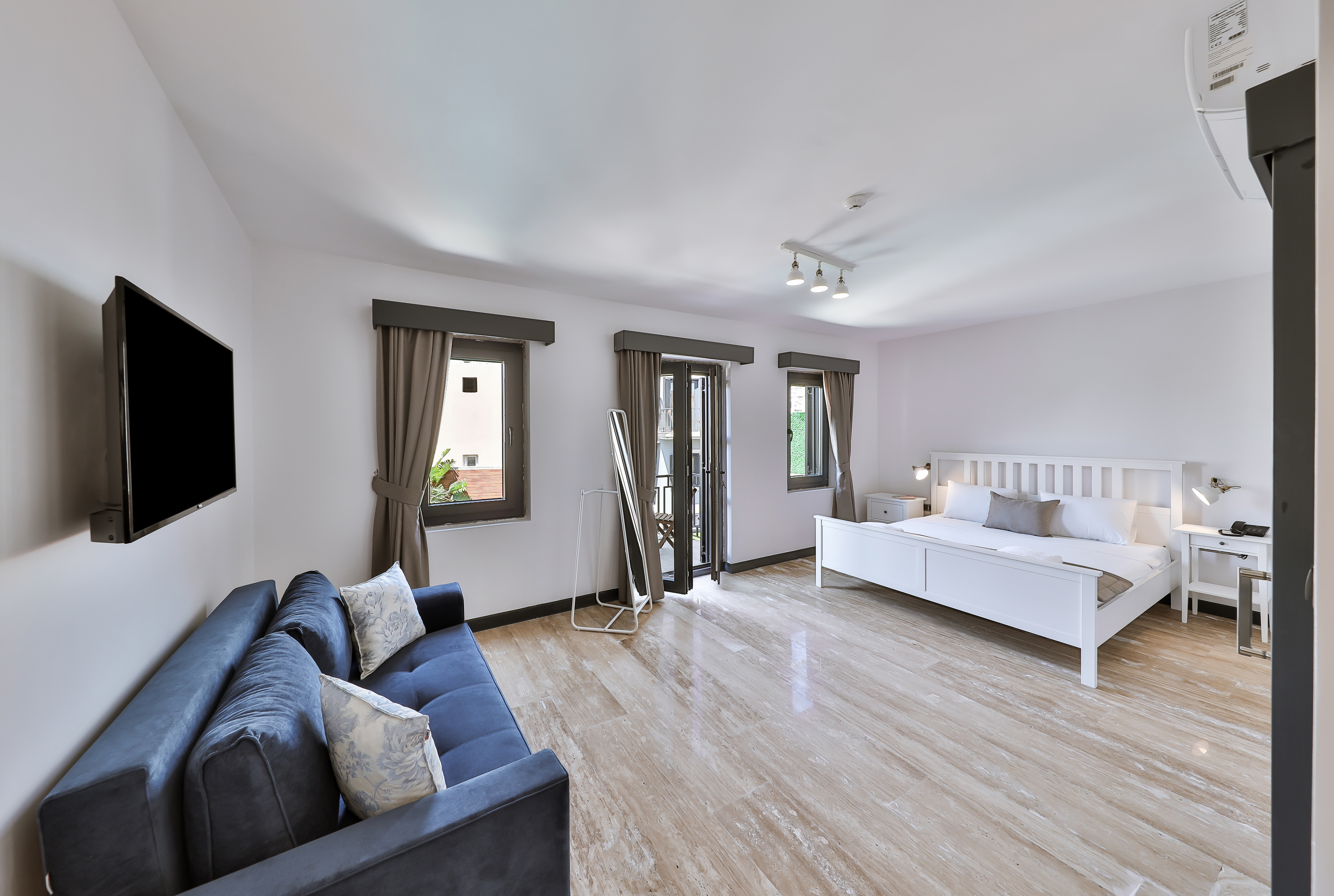 Deluxe Has Balcony Room (Balcony)