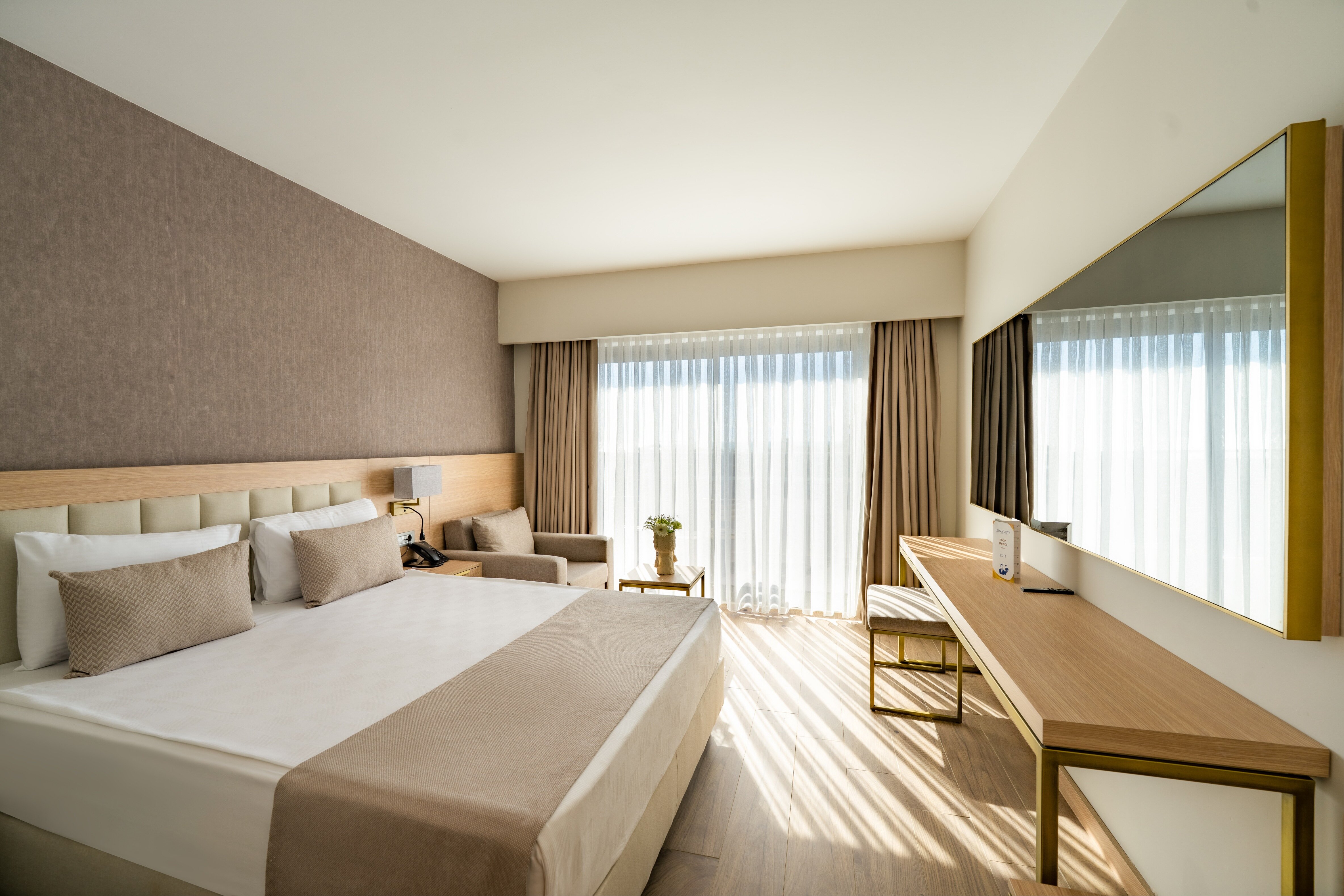 Suite Room, Partial Sea View