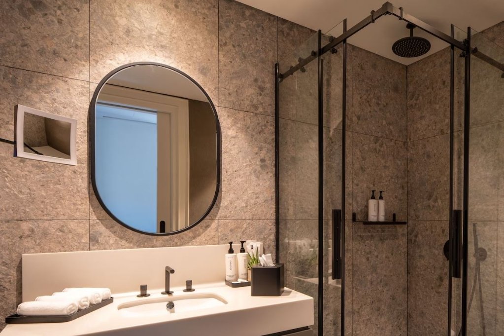 Hovagimyan Hotel and Suites · 43