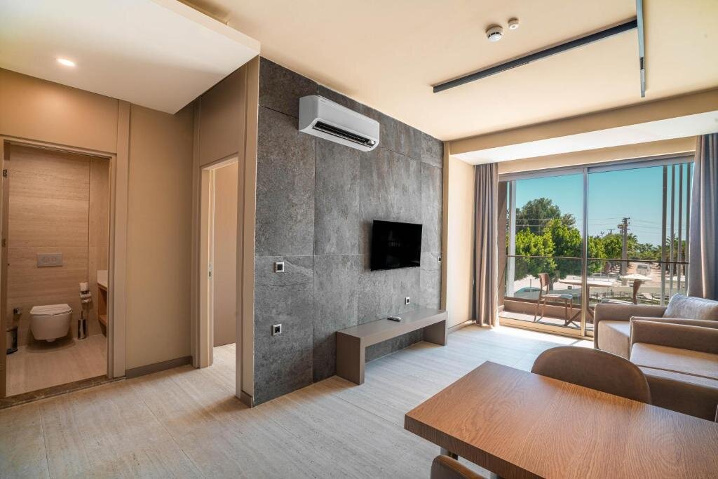 1+1 Family Suite Sea View