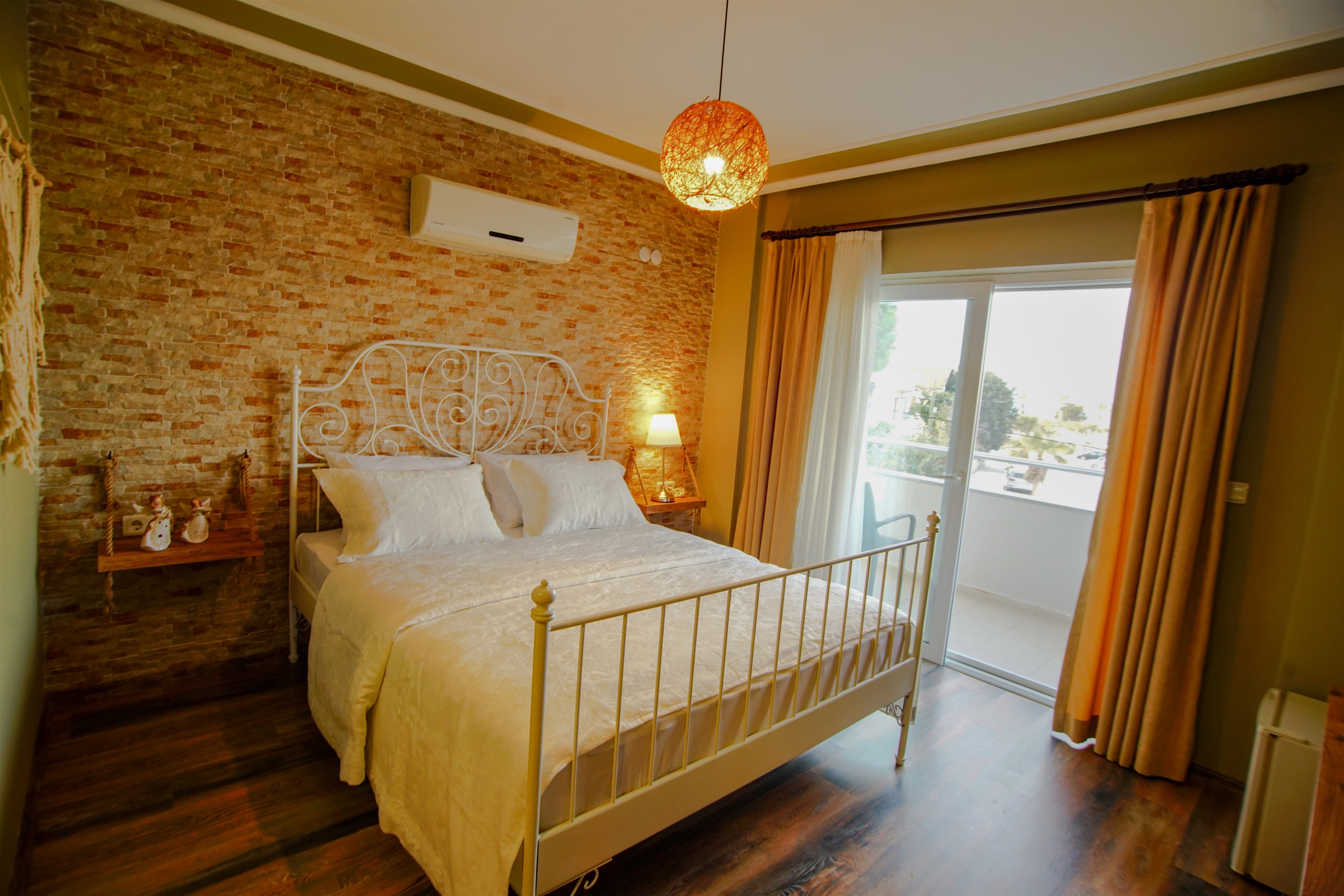 Urla Zeytin Otel