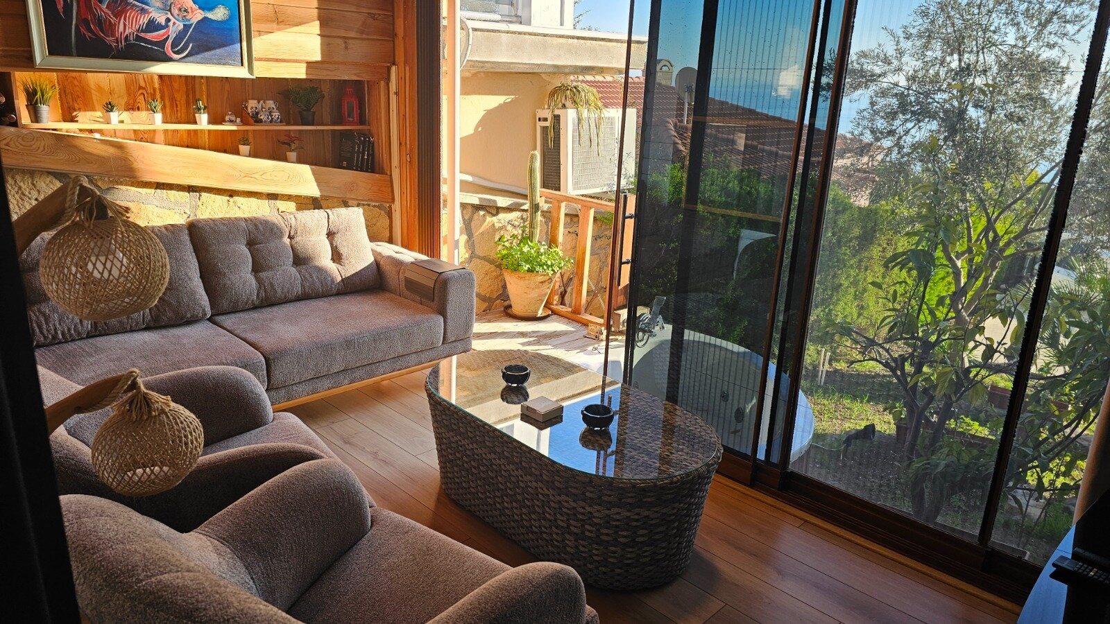 1+1 Jakuzili Bungalov