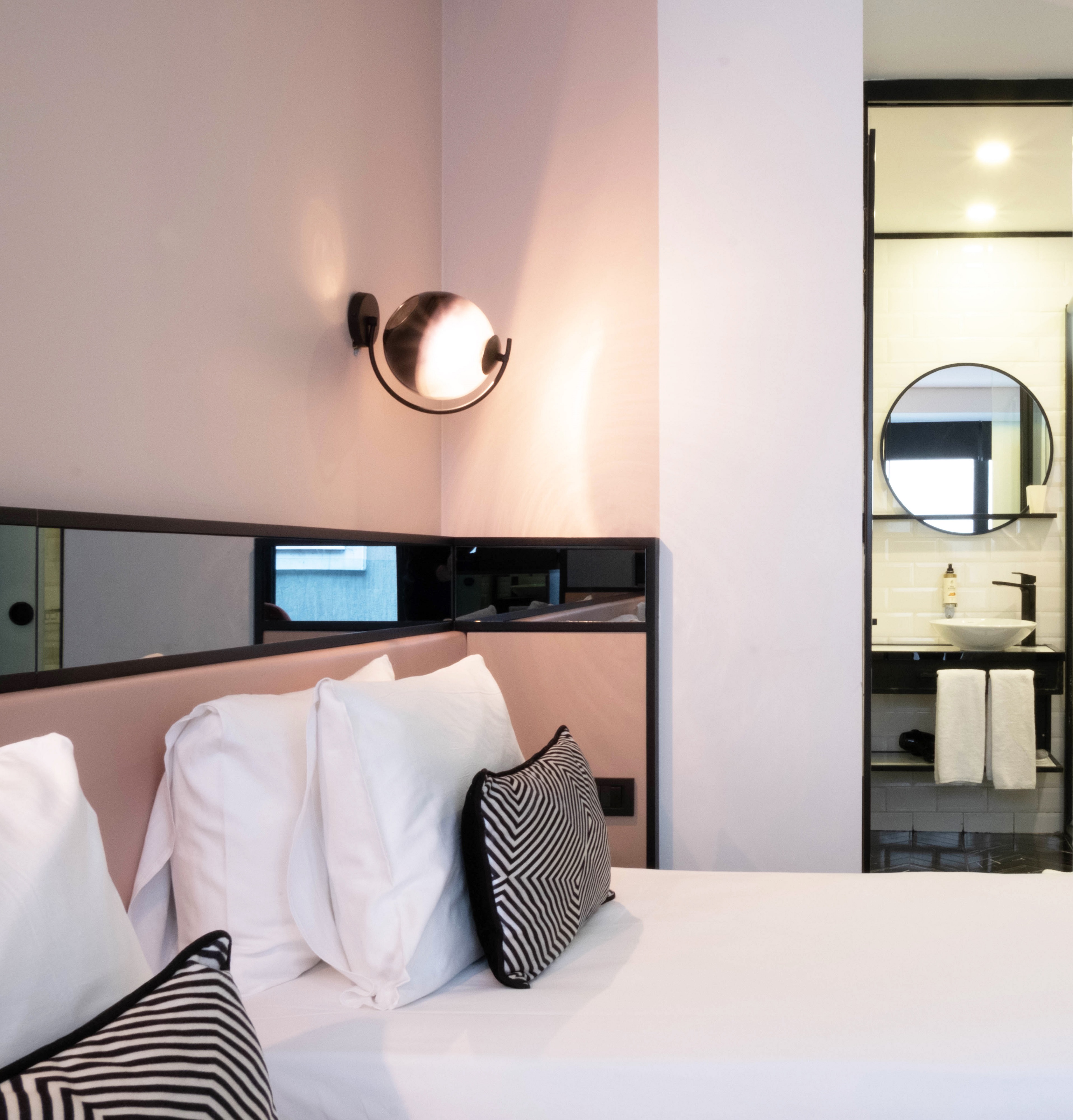 Economy Room