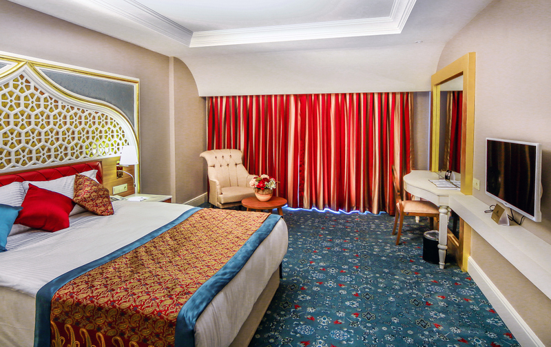Royal Taj Mahal Hotel Superior Oda Kara Manzaralı
