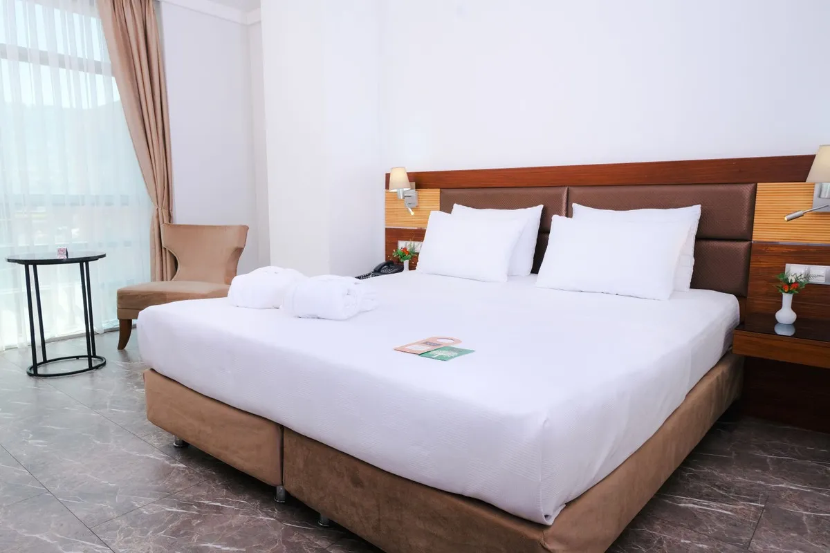 Armis Hotel