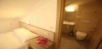 Penthouse Ekonomik Dağ Manzaralı Oda Görseli