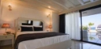 King Suit Pool Room Deniz Manzaralı Görseli