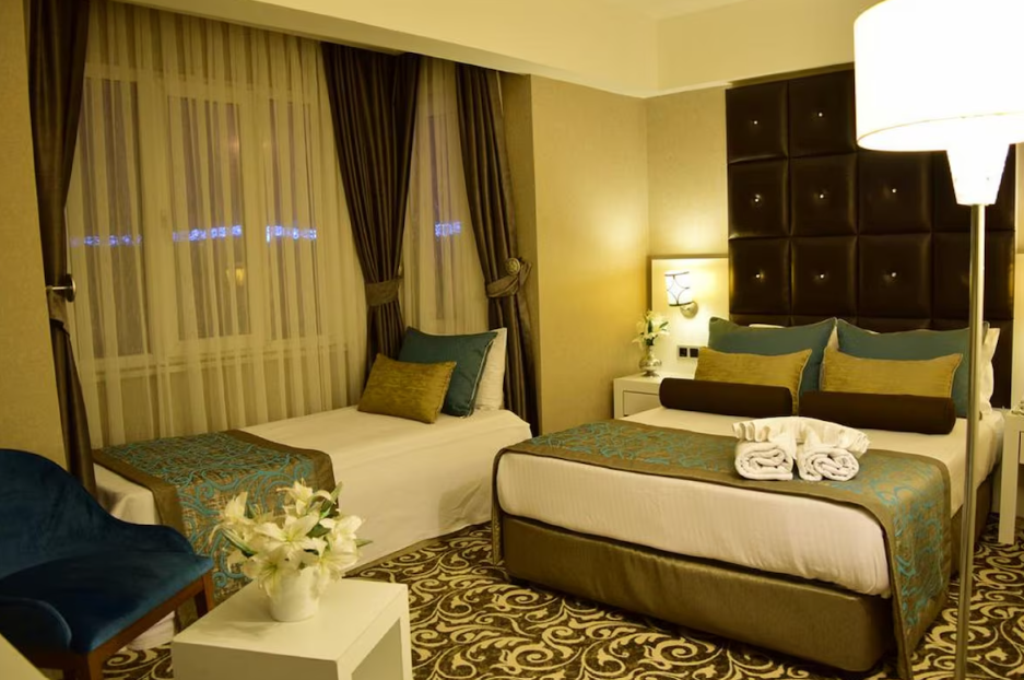 Taksim Line Hotel · 12
