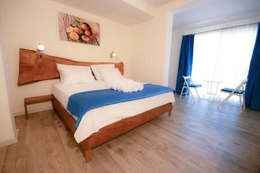 Alaçatı Otel Rebetiko