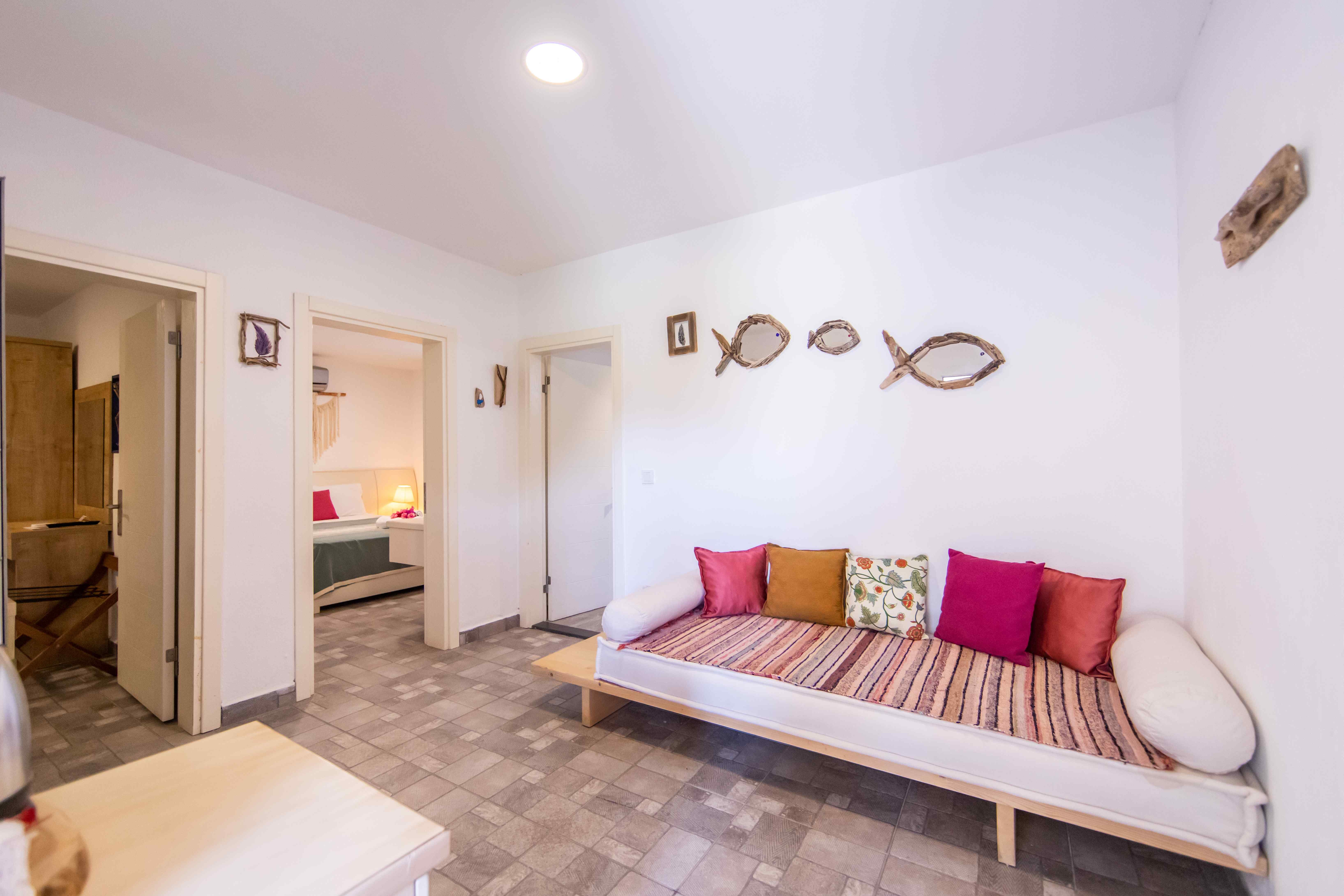 Kefi Beach & Suites
