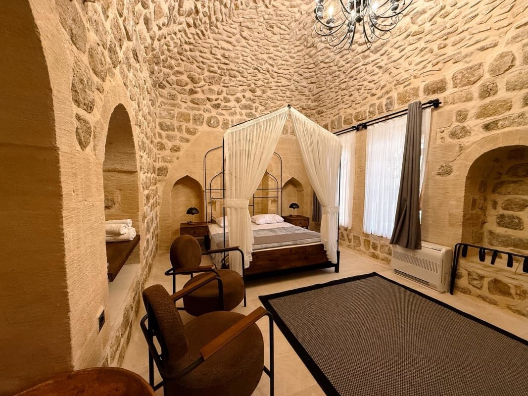 Suite Room 201
