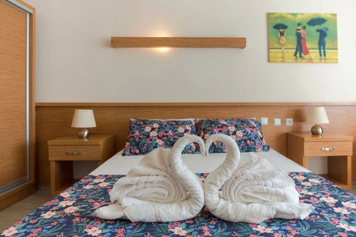 Aqua Nina Hotel
