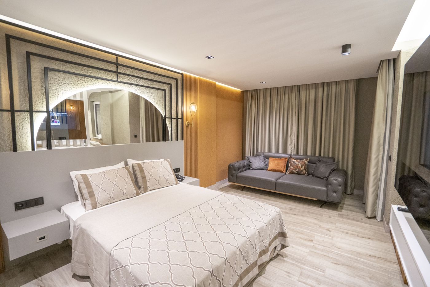 Deluxe Balkonlu Oda (4 Kişilik, Balkonlu)