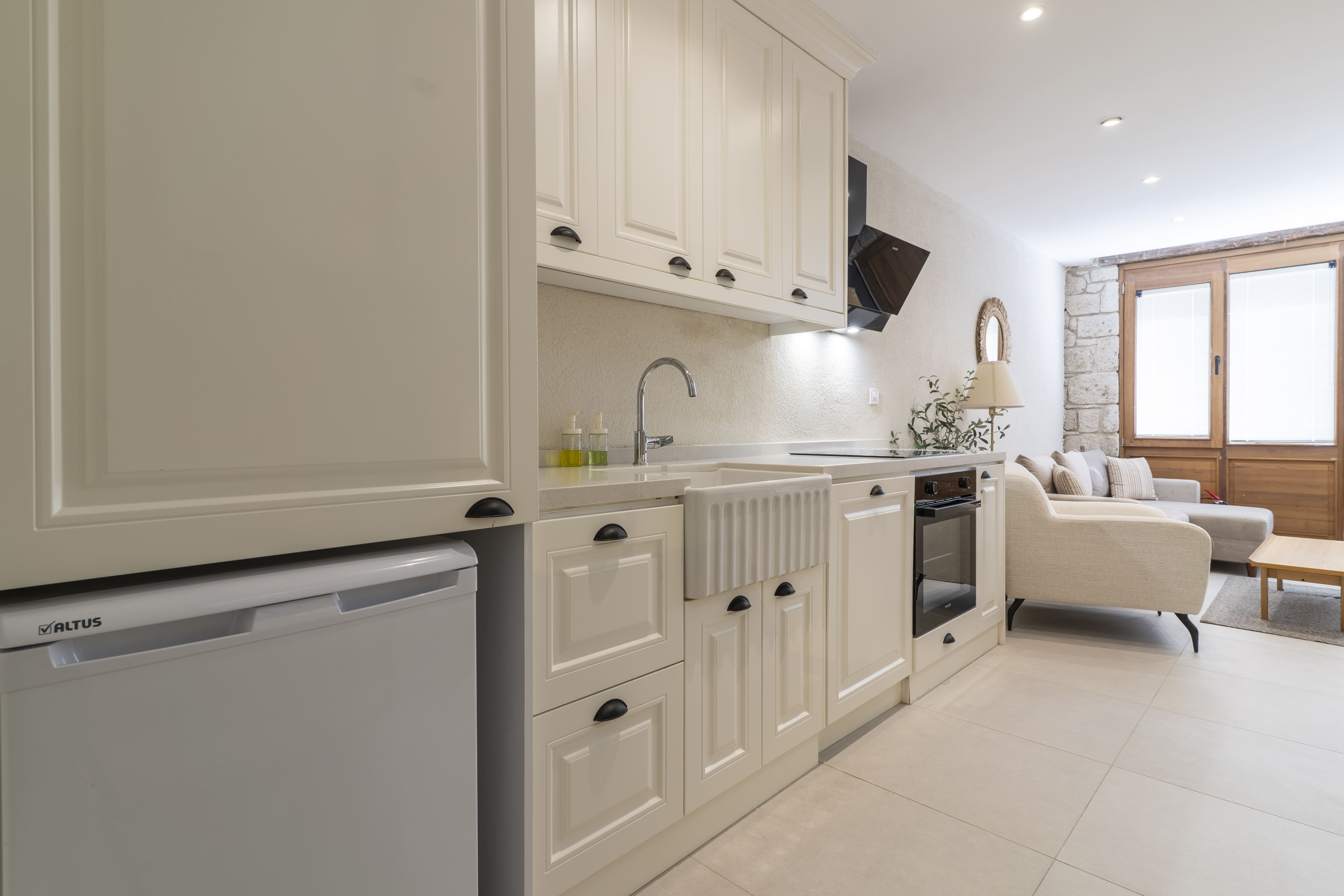 Naro Suites 1