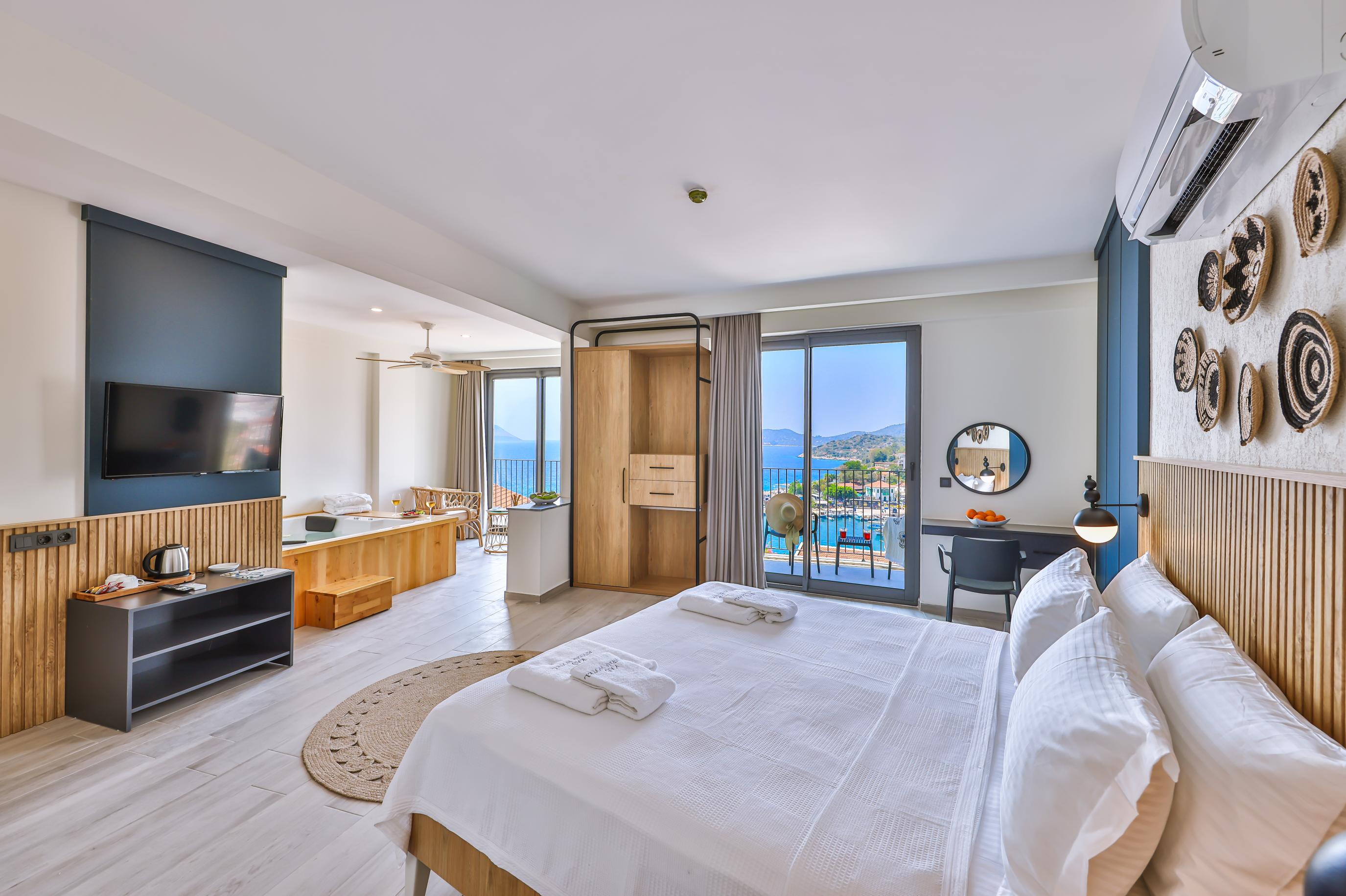 Deluxe Luxury Room, Sea View (Jacuzzi)