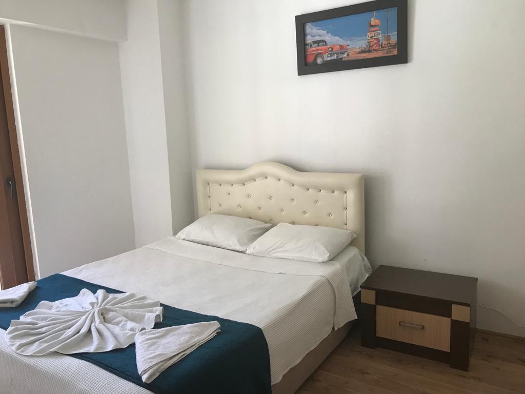 Orta Kat Deniz Manzaralı Oda