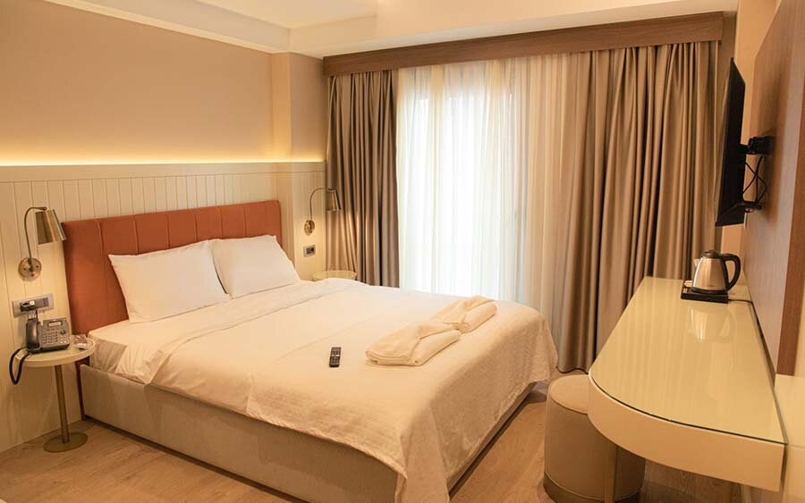 Saratoga Boutique Hotel