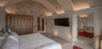 Stone Arched Luxury Suite Görseli