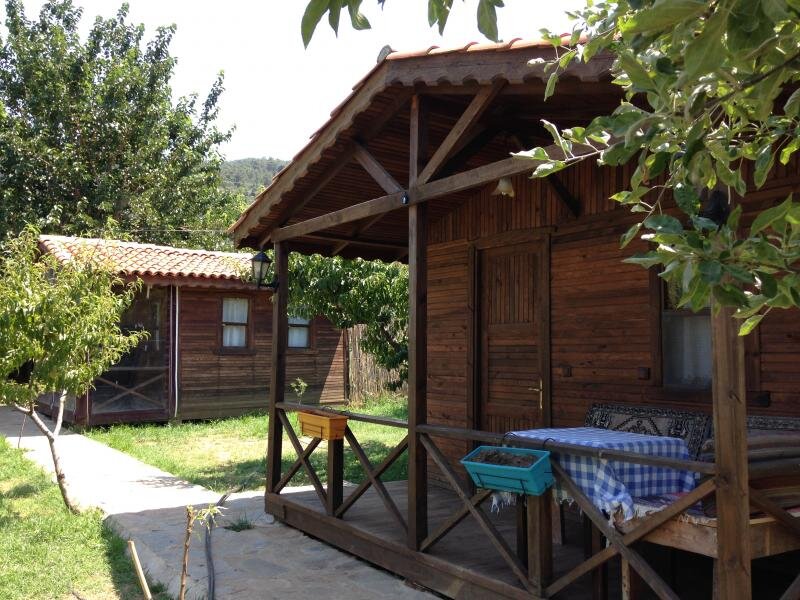 Bungalov, Bahçe Manzaralı (Balkonlu)