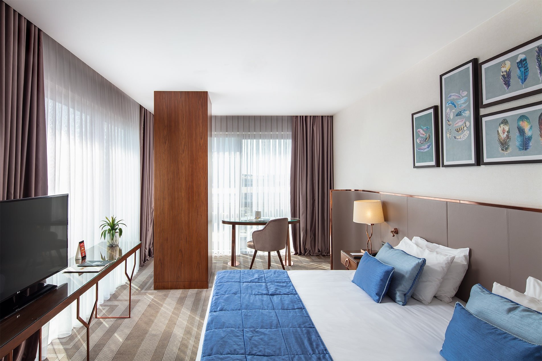 Lionel Hotel · 26