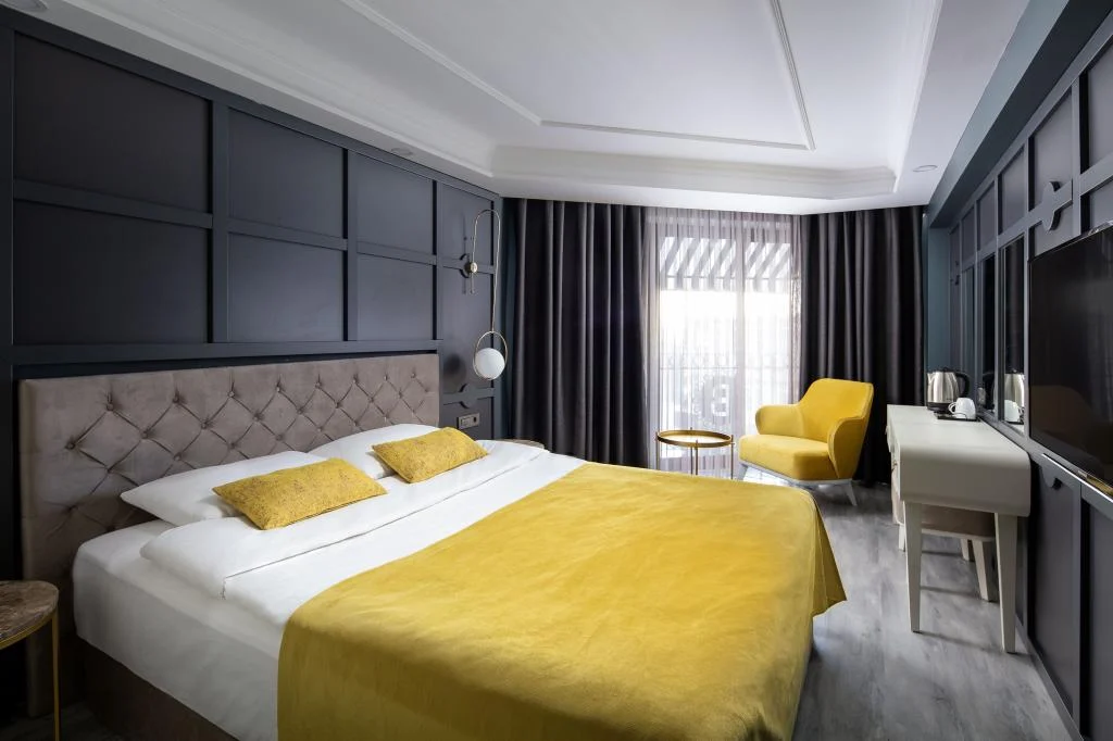 B Loft Hotel