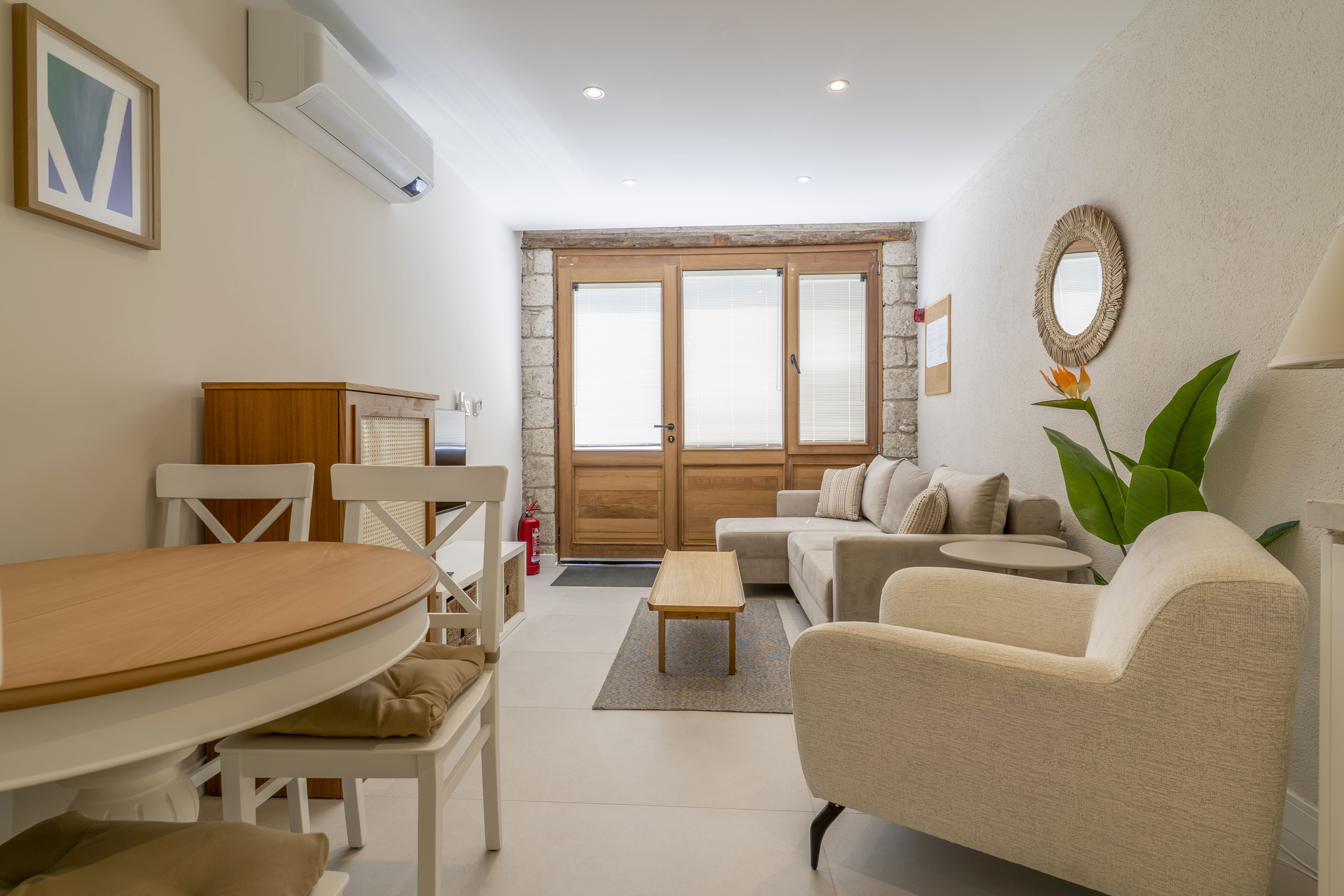 Naro Suites 2