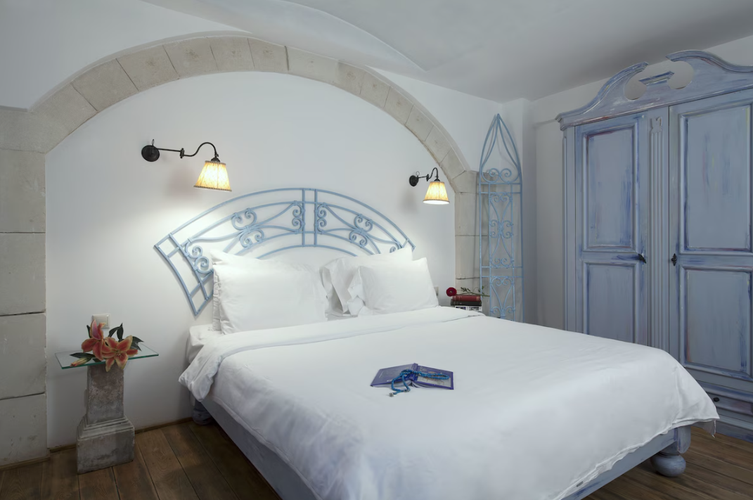Suite with Garden View