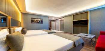 216 Eagle Palace · 67