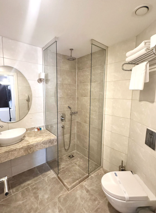 Taksim Line Hotel · 9